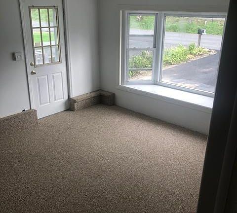 3rd image of 35 Robertson Dr