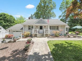 20 Grasslands Rd, Carmel, NY 10512