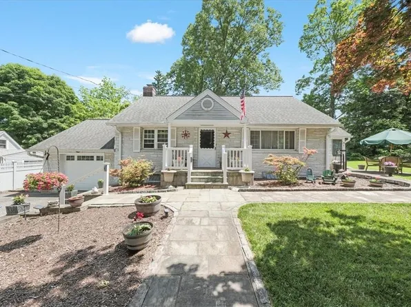 20 Grasslands Road, Carmel, NY 10512