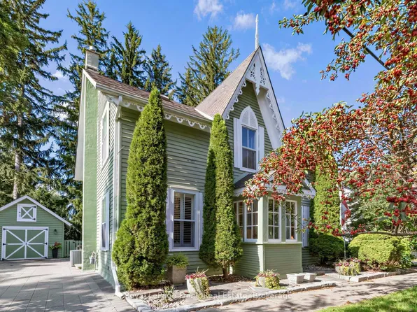 523 Queen St, Scugog, ON L9L 1L2