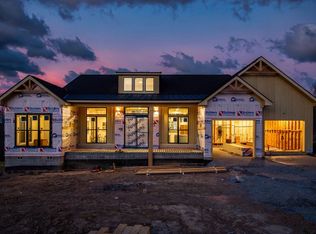 649 Snowy Meadow Ln, Soddy Daisy, TN 37379