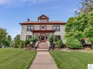 705 Irving Pl, Duluth, MN 55812