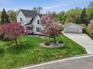 1323 S River Dr, Moorhead, MN 56560