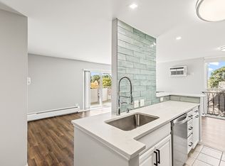 937 N Clarkson St APT 405, Denver, CO 80218