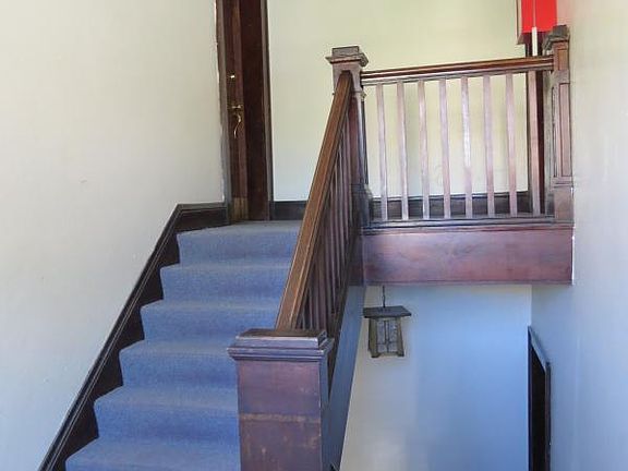 2nd image of 1674 Lauderdale Ave