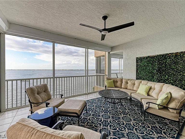 14813 Laguna Dr #401 — Photo 43