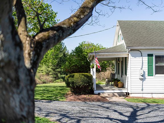 4th image of 1241 Quicks Mill Rd