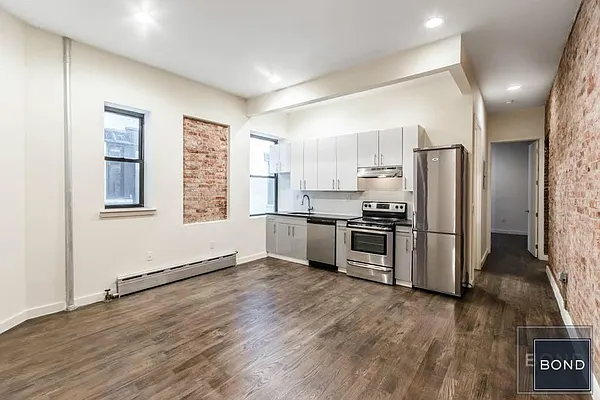 Rented by Bond New York | media 10