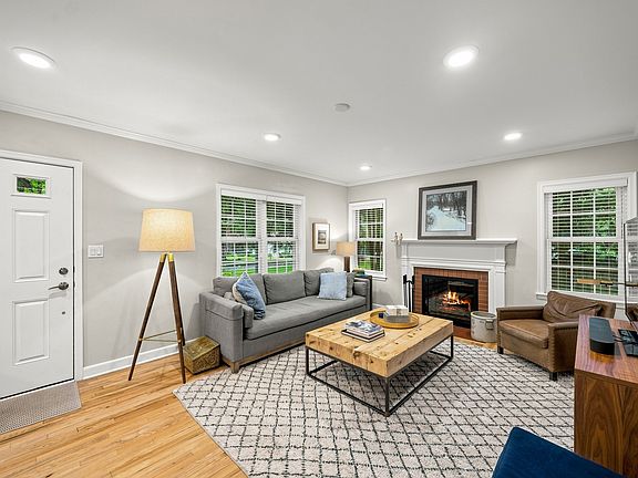 3rd image of 334 51st St