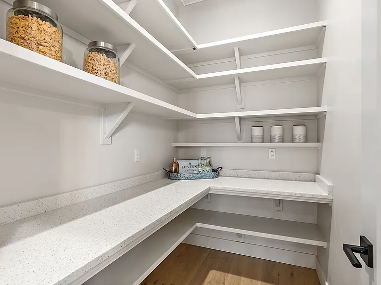 2460 W Iron Coop St #1 — Photo 12
