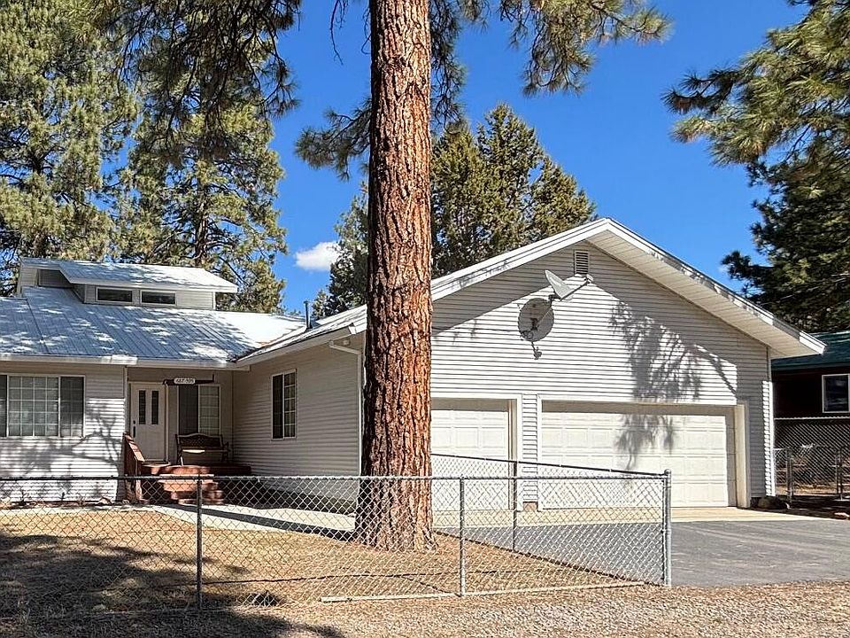 1st image of 687-595 Hazel Way