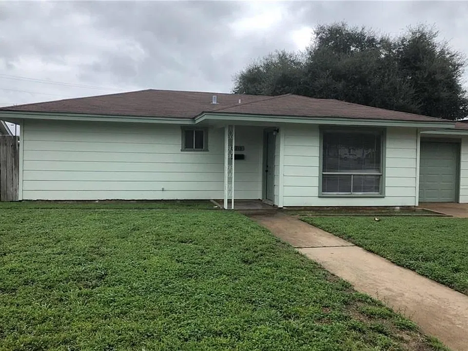 1215 Zana Ln
