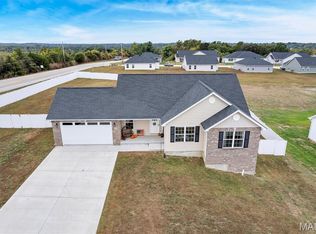 274 Lake Labadie Dr, Labadie, MO 63055