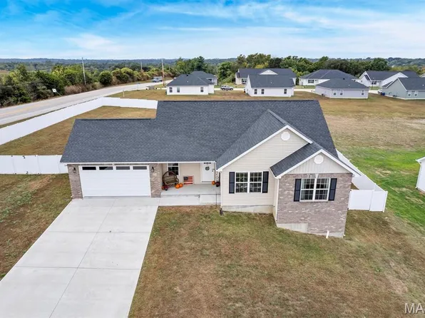 274 Lake Labadie Dr, Labadie, MO 63055