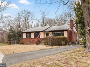 6848 McFall Pl, Mc Lean, VA 22101