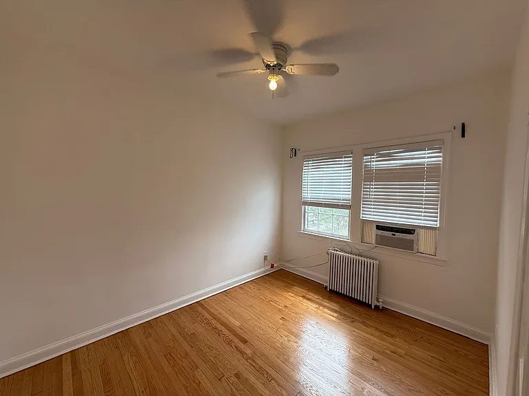 2500 41st St NW — Photo 13