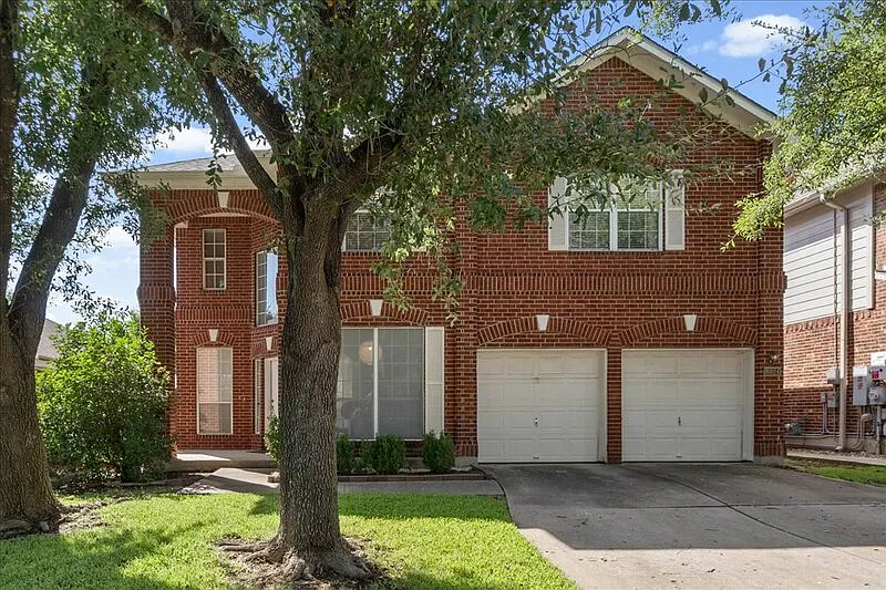 4 bed, 3.0 bath, 2615 sqft, $2,500 — Photo 1