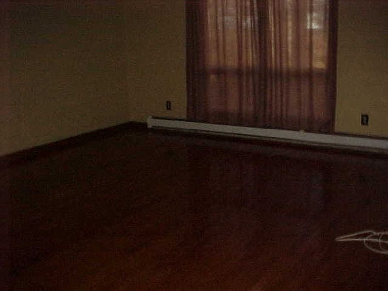 3rd image of 73 E BENTWOOD Court