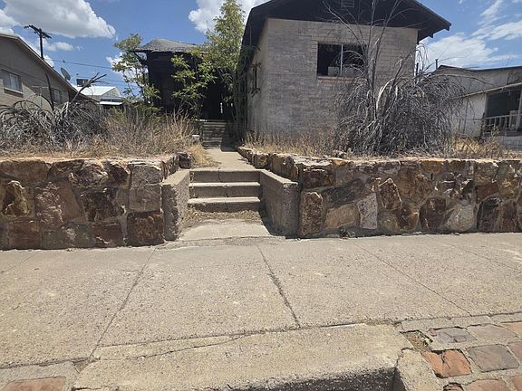 3rd image of 590 N VELASCO Avenue
