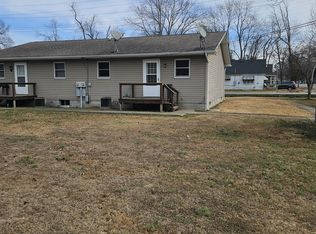 507 S Taft St #B, West Frankfort, IL 62896