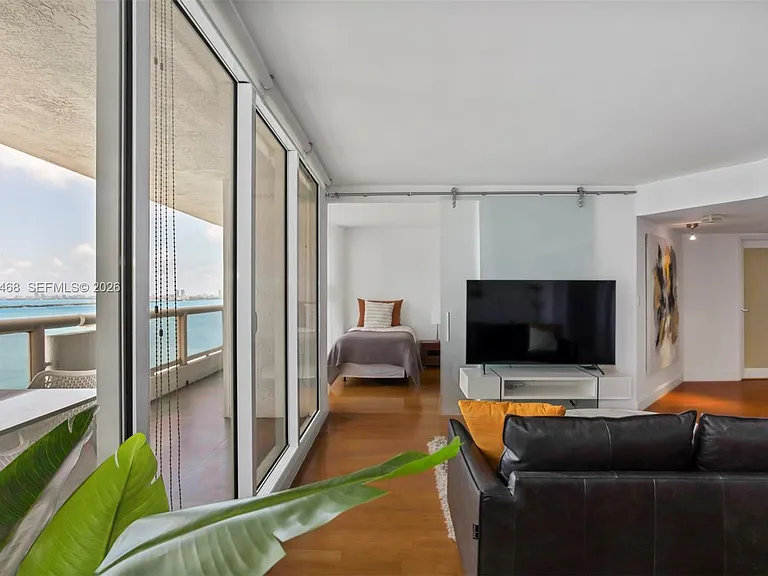 1717 N Bayshore Dr #A-2740 — Photo 17