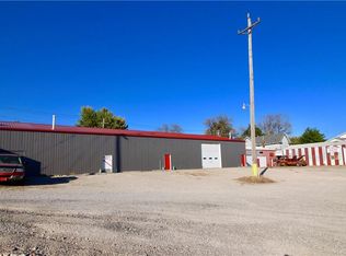 219 E 2nd St, Brooklyn, IA 52211