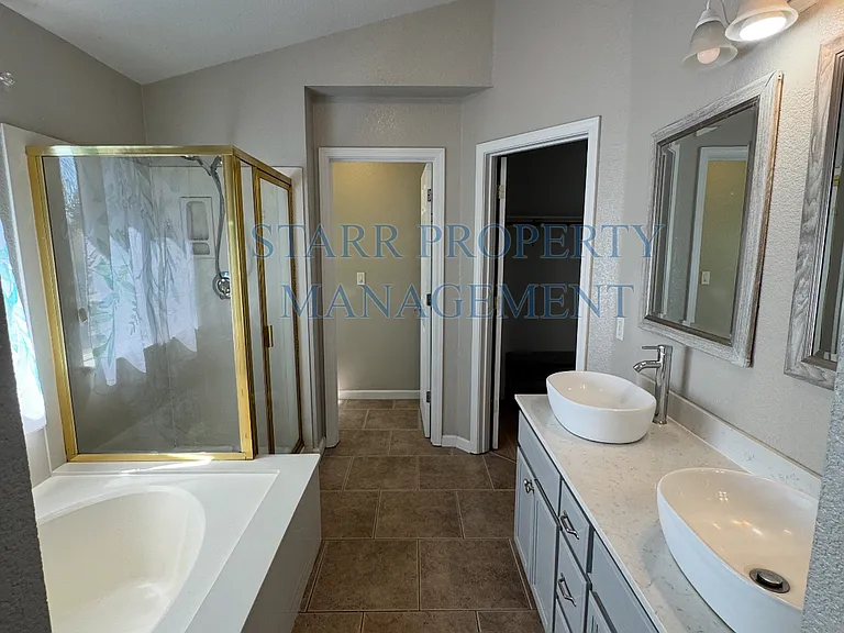 4919 Tyler Ct — Photo 13
