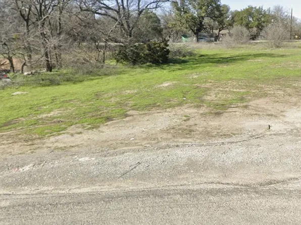 2604 S Oak Trl, Granbury, TX 76048