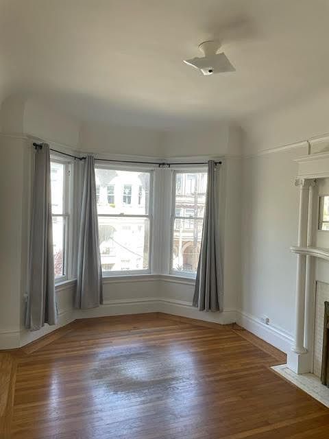 1st image of 123 Carl St