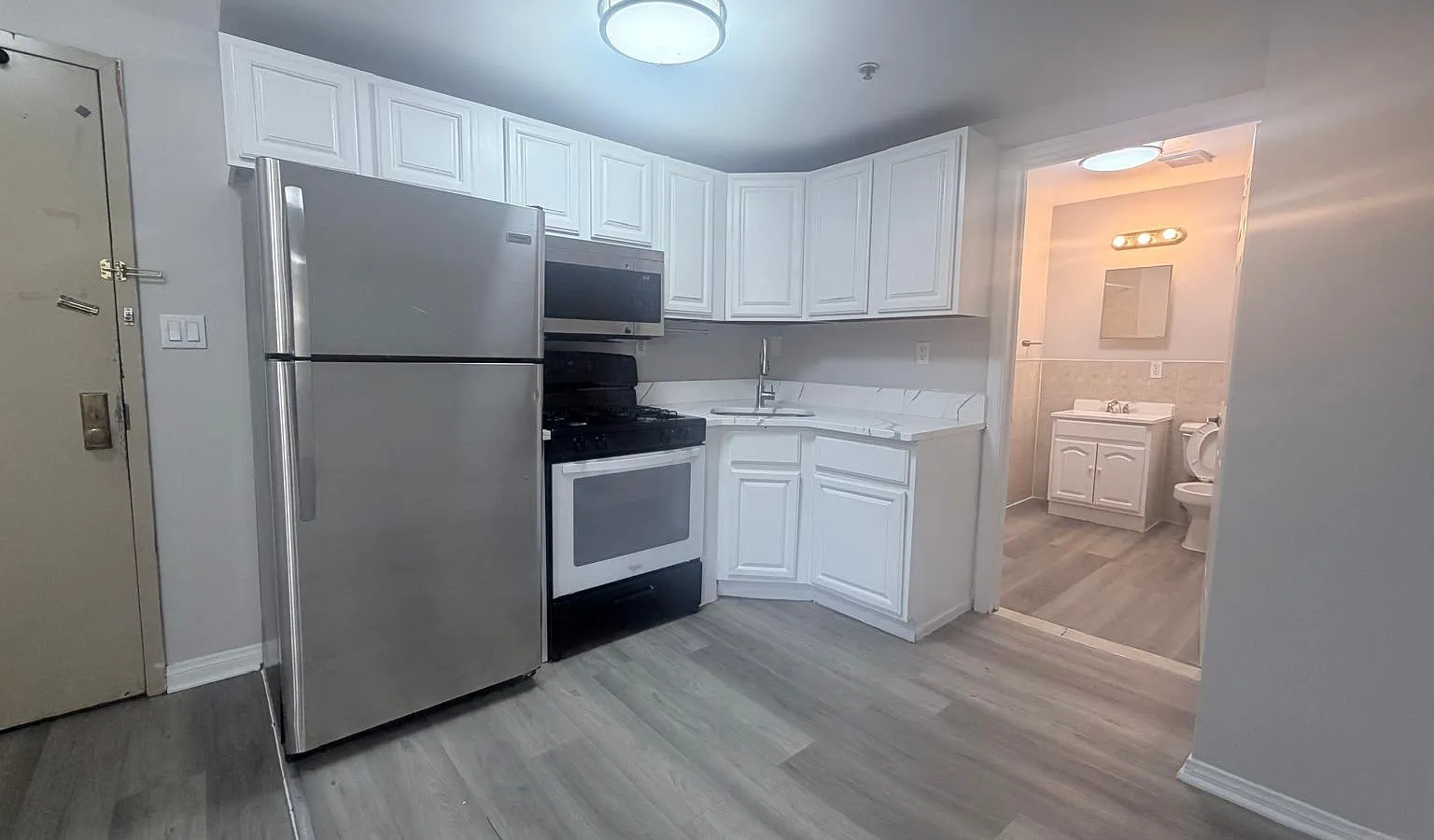 2 bed, $1,950 — Photo 2