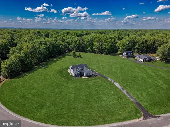 9435 Signature Way, Fredericksburg, VA 22407