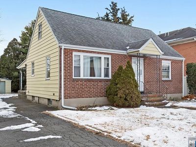 33 Beech St, Elmwood Park, NJ, 07407