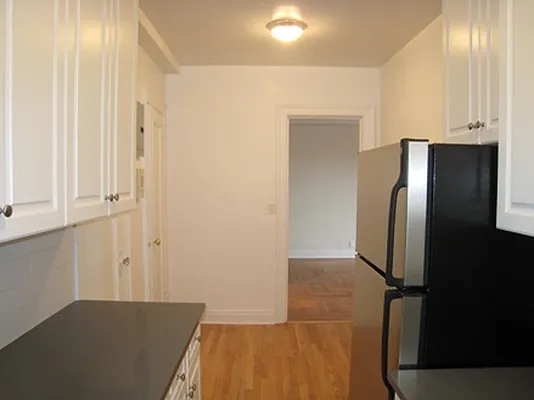 Rented by Metropolitan Equities | media 26