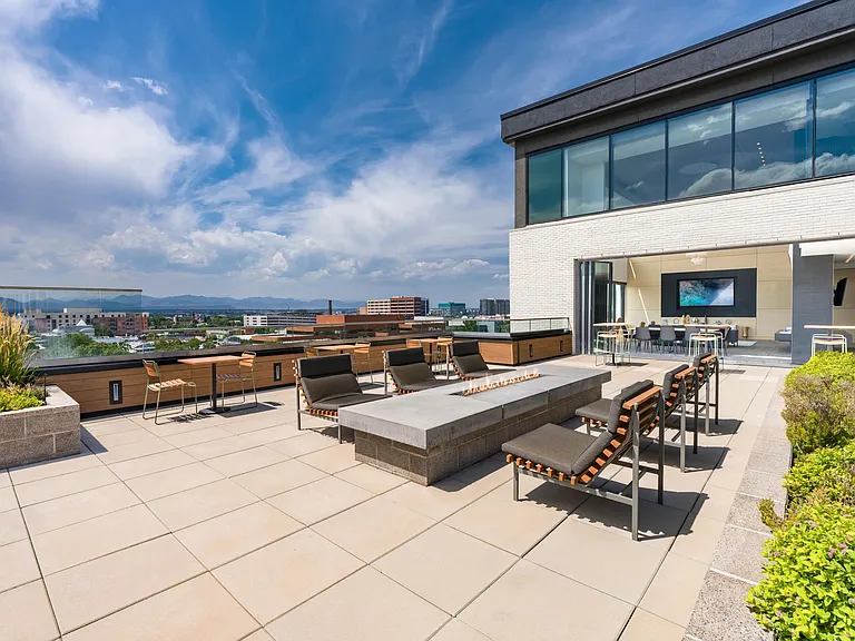 Take in mountain views and bluebird skies from the rooftop deck at Modera West Wash Park.