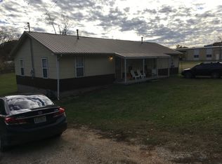 500 W 14th St, Cassville, MO 65625