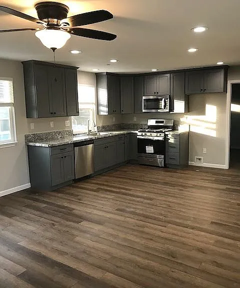 930A Lawton Ave — Photo 2
