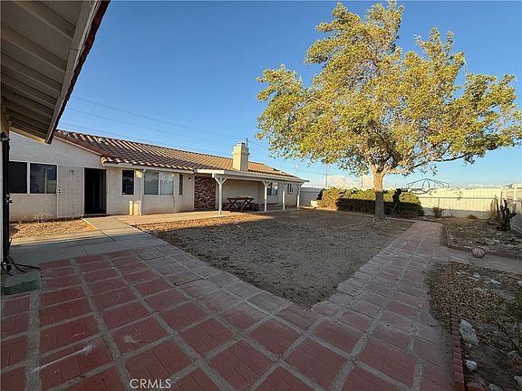 5th image of 7653 Phelan Rd