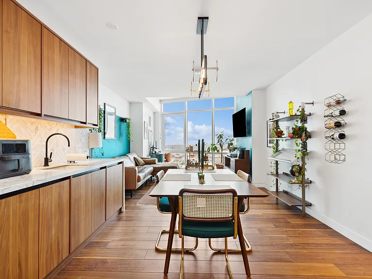 21 India St #37D — Photo 3