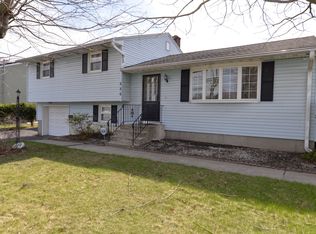 886 Woodtick Rd, Waterbury, CT 06705