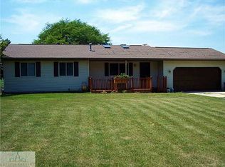 2149 Hubbard Rd, Charlotte, MI 48813