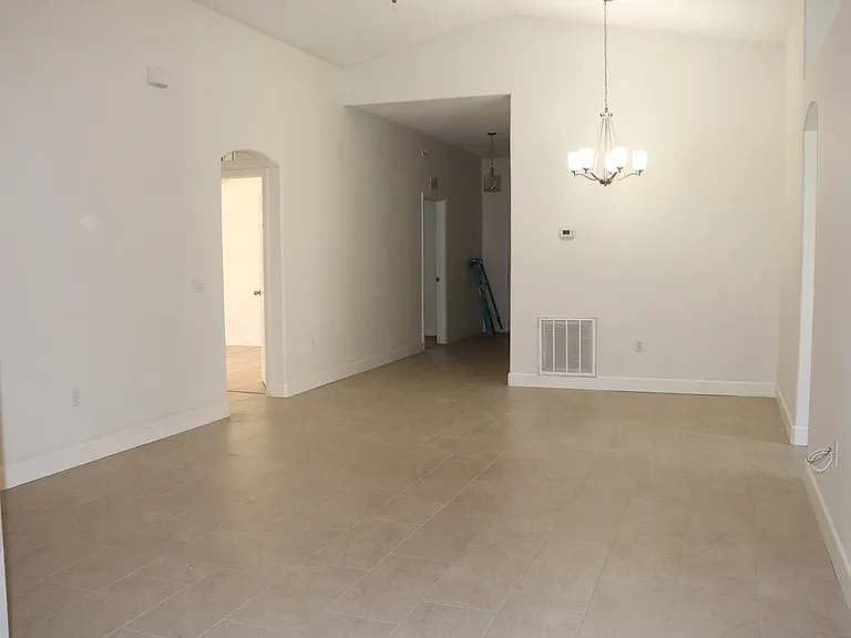 113 Blue Daze Cir — Photo 3