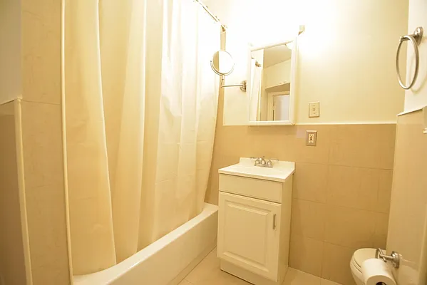 Rented by Keller Williams NYC | media 40