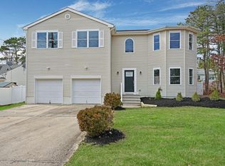 510 Nautilus Dr, Manahawkin, NJ 08050