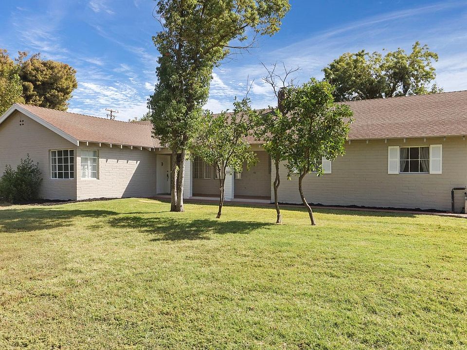 1st image of 200 Wayside Dr