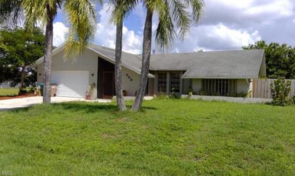 1st image of 503 SE 12th Ct