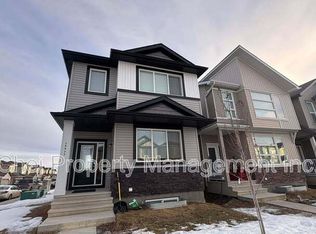 20935 20th Ave NW, Edmonton, AB