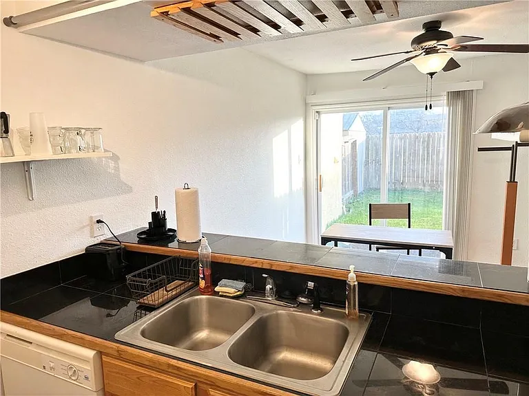 4141 Whiteley Dr #202 — Photo 5