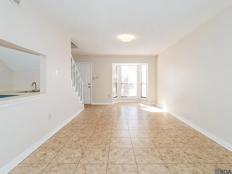 827 E Boyd Dr #C — Photo 10