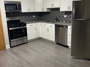 5704 N Oriole Ave APT 2A, Chicago, IL 60631