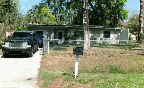 1st image of 3539 Centerhill Dr N